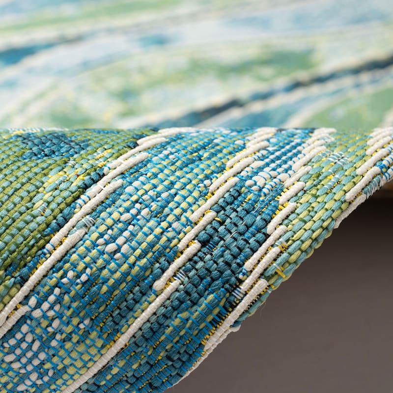 Liora Manne Marina Wave Indoor/Outdoor Area Rug