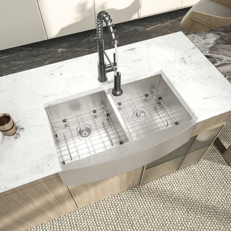 Lordear 33" Stainless Steel Sink Double Bowl Undermount Farmhouse Kitchen Sink with Accessories - 33 in.W x 20 in.D x 9 in.H