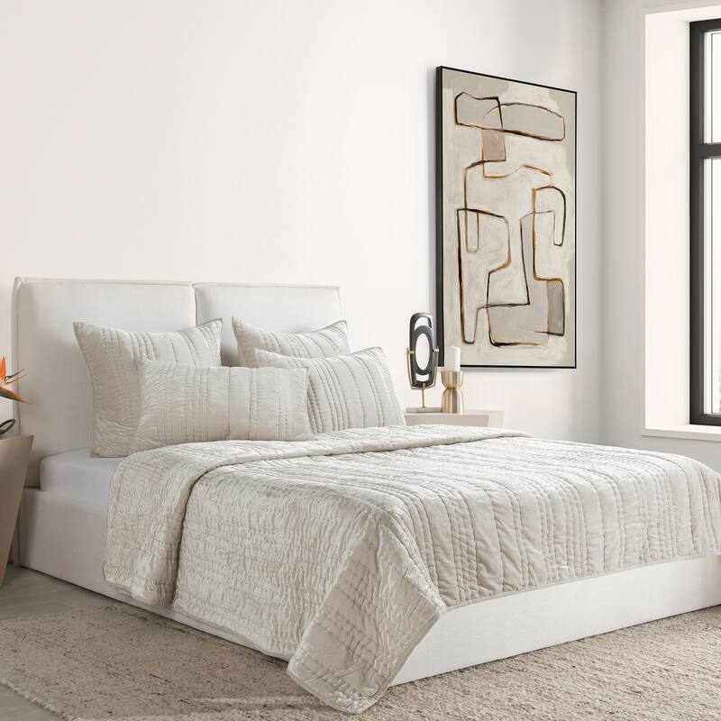 Villa by Classic Home Seville Velvet Quilt