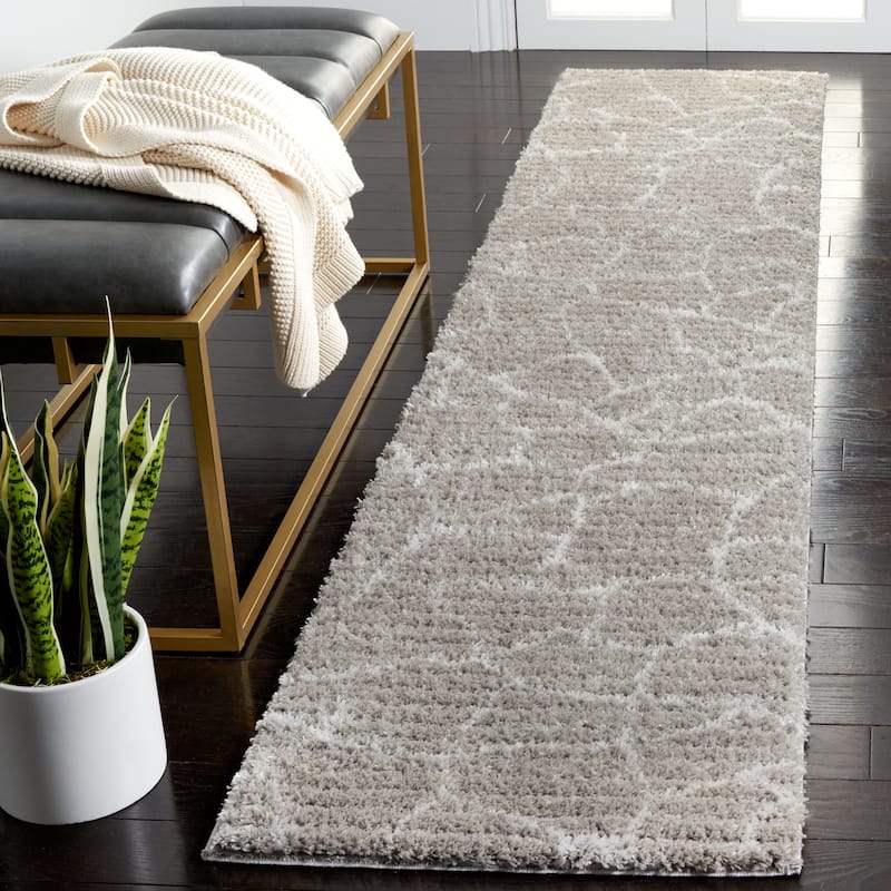 SAFAVIEH Tahoe Shag Sylvaine Abstract 1.2-inch Thick Rug - 2' x 9' Runner - Grey/Ivory