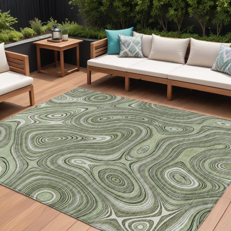 HomeRoots Geometric Transitional Rectangle Outdoor Rug - 10' X 14'