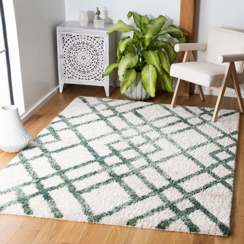 SAFAVIEH Berber Shag Janni Moroccan 1.2-inch Thick Rug - 3'3" x 5'3" - Ivory/Green