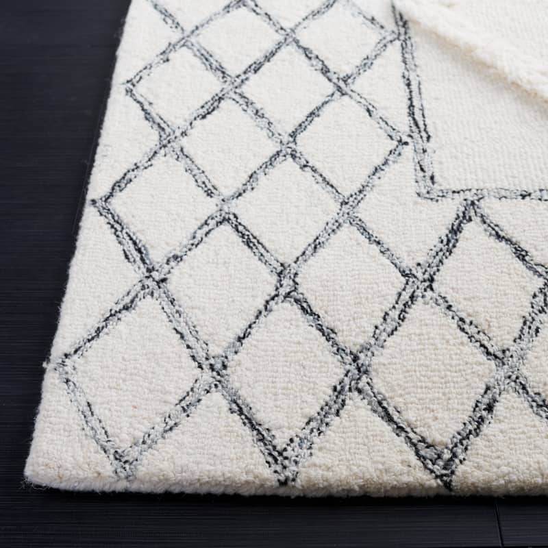 SAFAVIEH Handmade Casablanca Gizi Wool Rug
