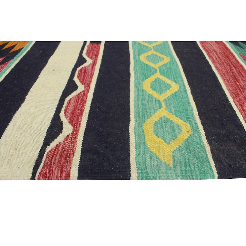 Flatweave Raedpath Black/Ivory Rug - 5'8" x 8'3"