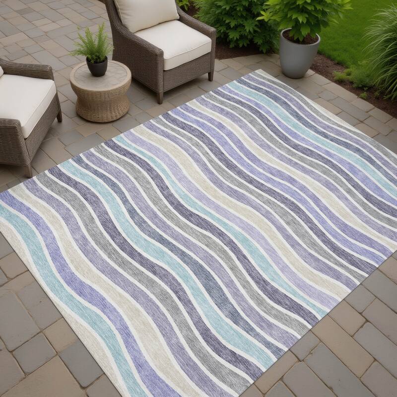 Machine Washable Indoor/ Outdoor Contemporary Stripe Chantille Rug - Lavender - 2'6" x 3'10"