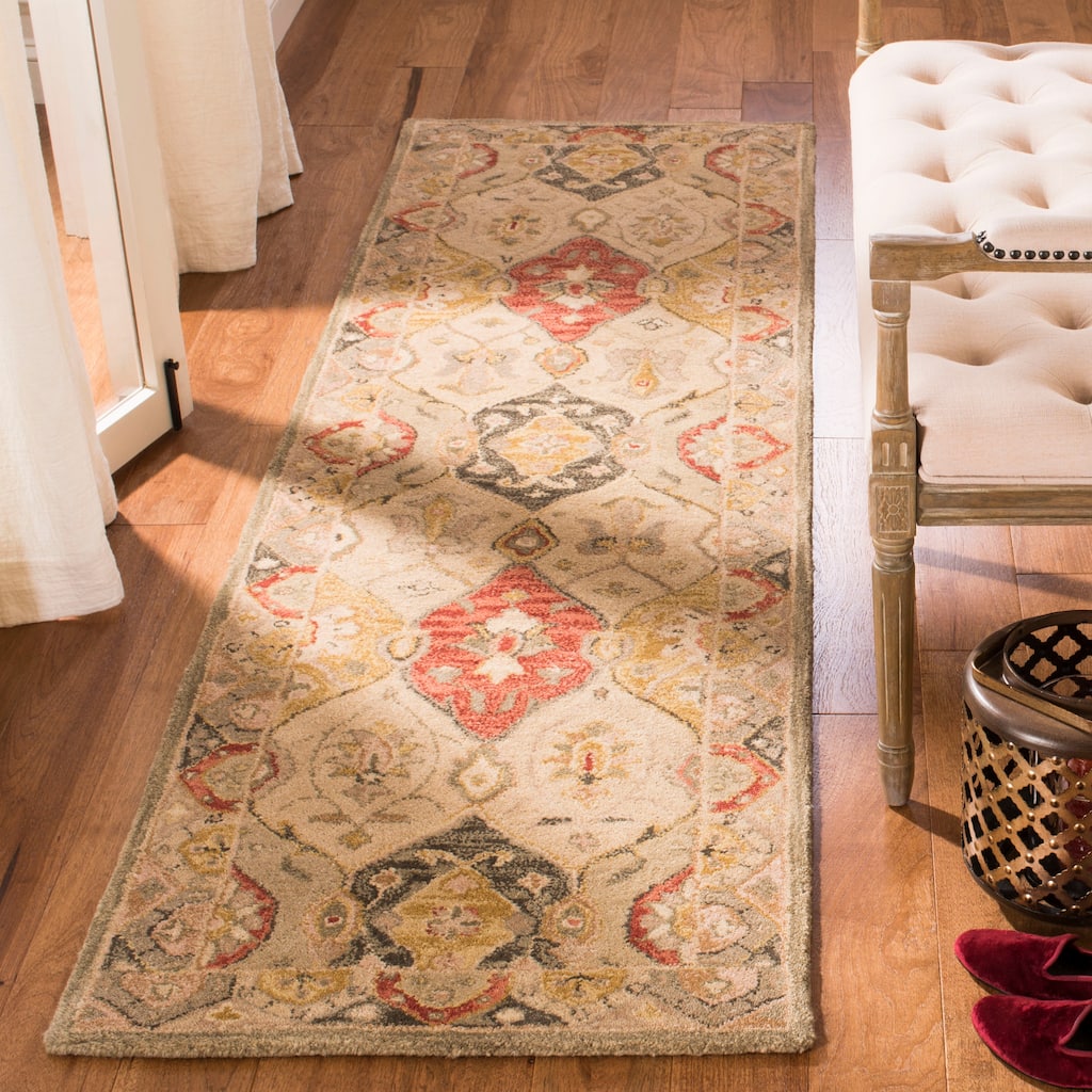 SAFAVIEH Handmade Antiquity Eman Traditional Oriental Wool Rug