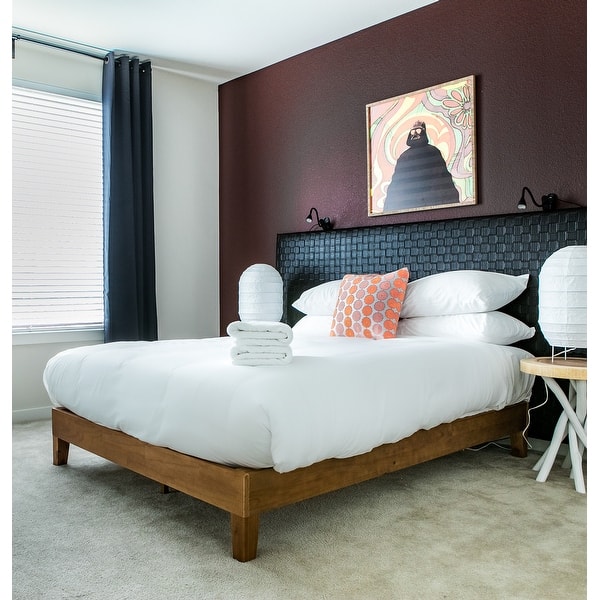Shop Wilson Queen Pine Platform Bed Overstock 31423613