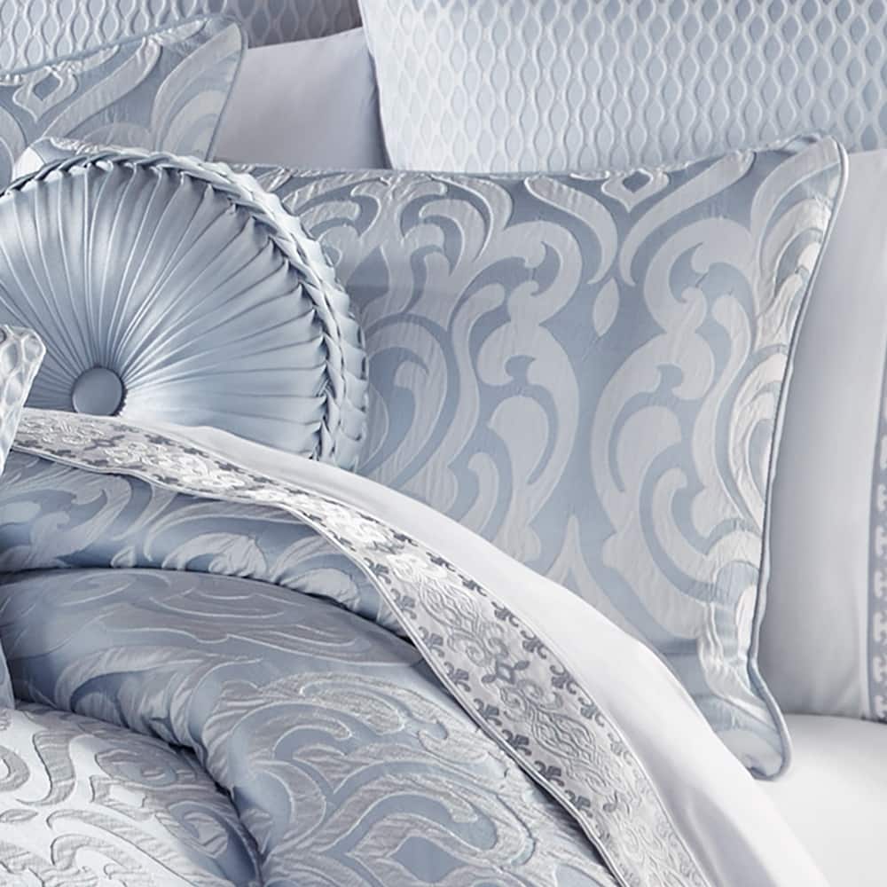 J. Queen New York Liana Comforter Set