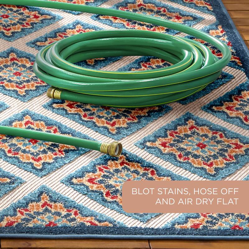 TOWN & COUNTRY EVERYDAY Brooks Retro Geo Indoor Outdoor Area Rug, UV Fade Resistant, High-Low Pile