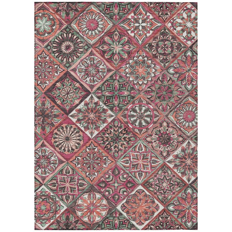 Machine Washable Indoor/ Outdoor Traditional Mosaic Chantille Rug