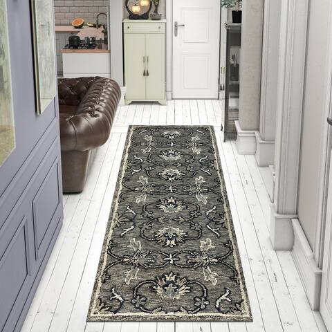 Traditional Gray Floral Jacobean Rug