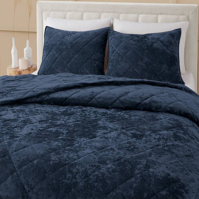 Beaute Living Diamond Velvet 3 Piece Quilt Set