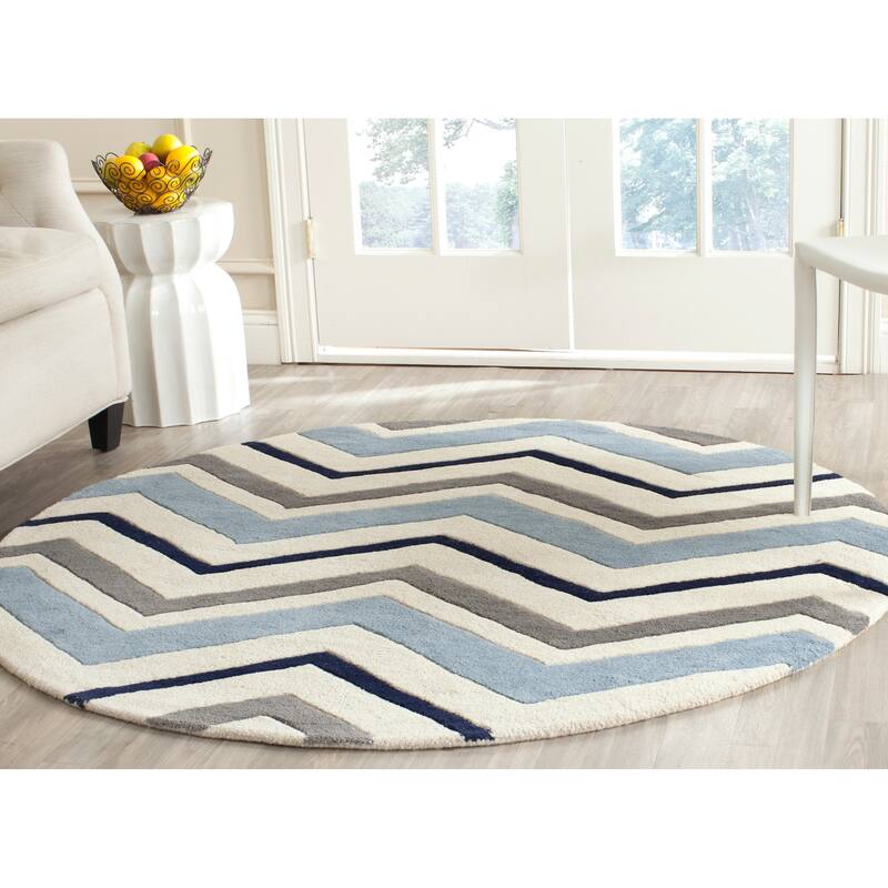 SAFAVIEH Handmade Chatham Andrada Modern Wool Rug
