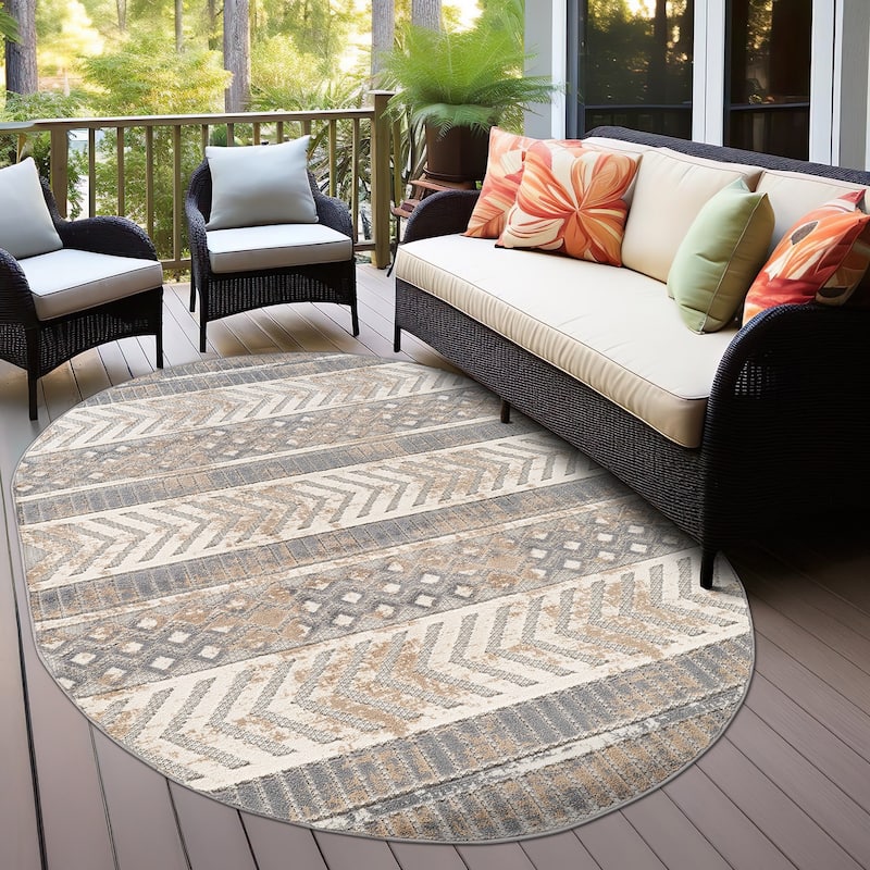 World Rug Gallery Distressed Geometric Indoor/Outdoor Area Rug - 5' x 7' OVAL - Beige