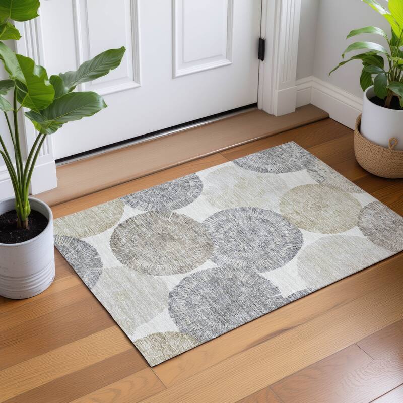Machine Washable Indoor/ Outdoor Contemporary Devaughn Chantille Rug