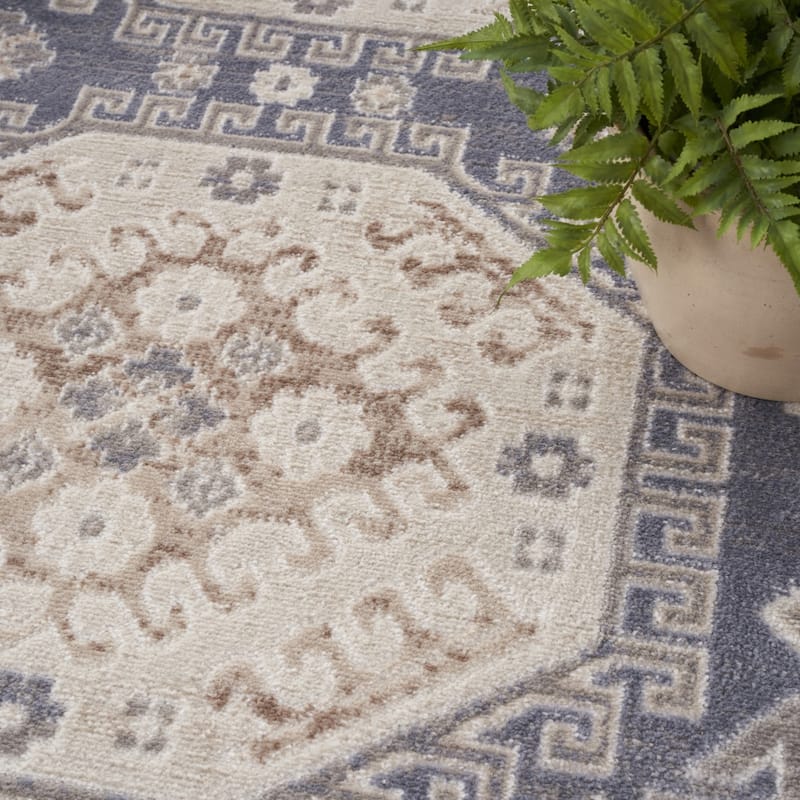 Becoq Distressed Geometric Area Rug By HomeRoots - 144