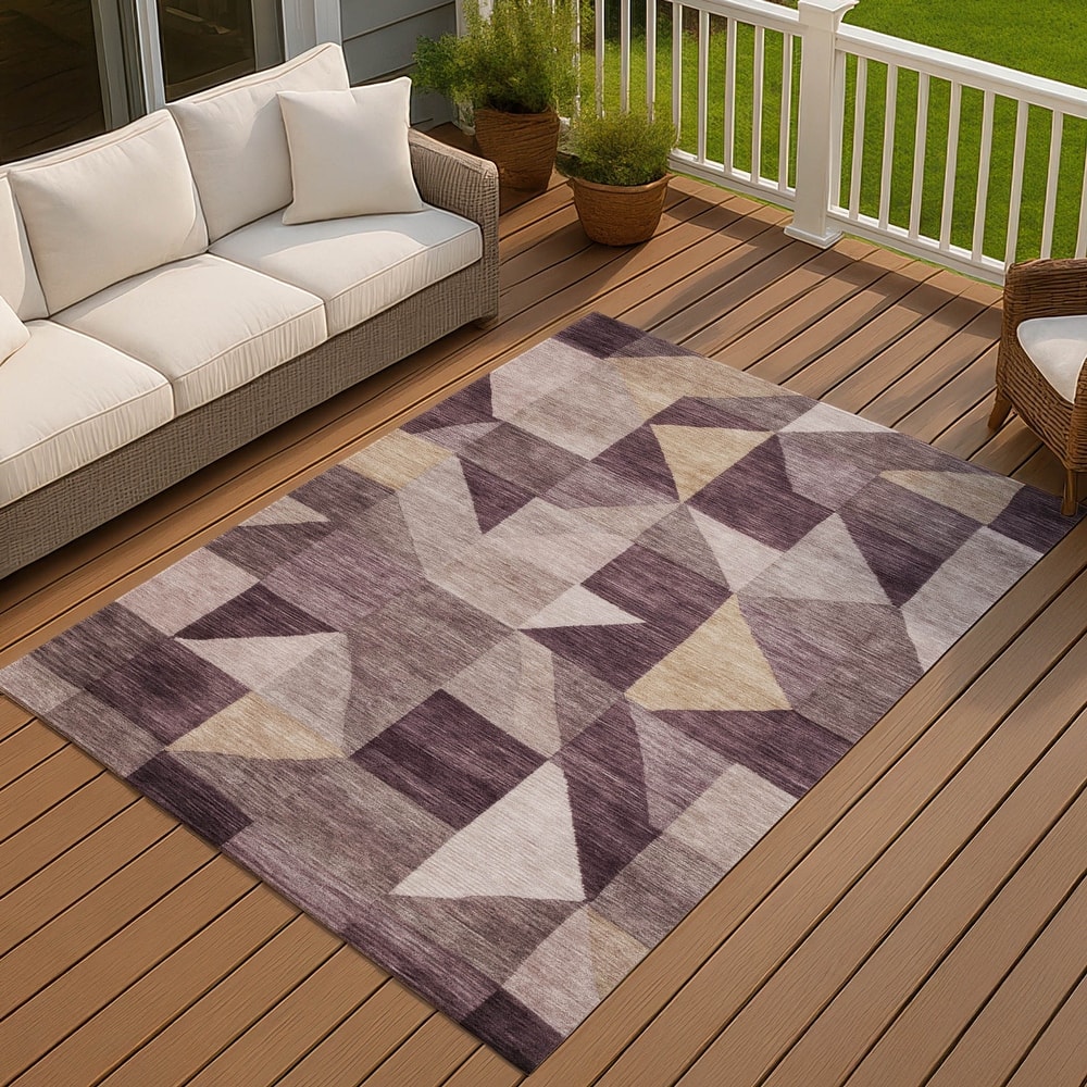 Machine Washable Indoor/ Outdoor Geo Rubi Chantille Rug