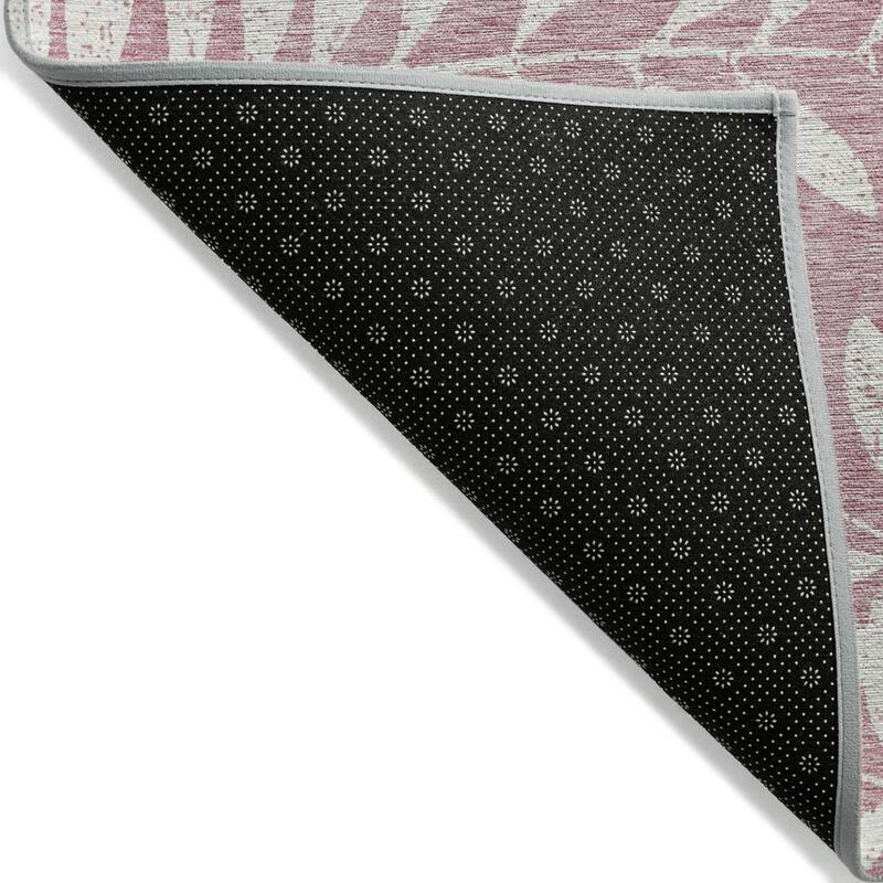 HomeRoots Floral Transitional Rectangle Outdoor Rug
