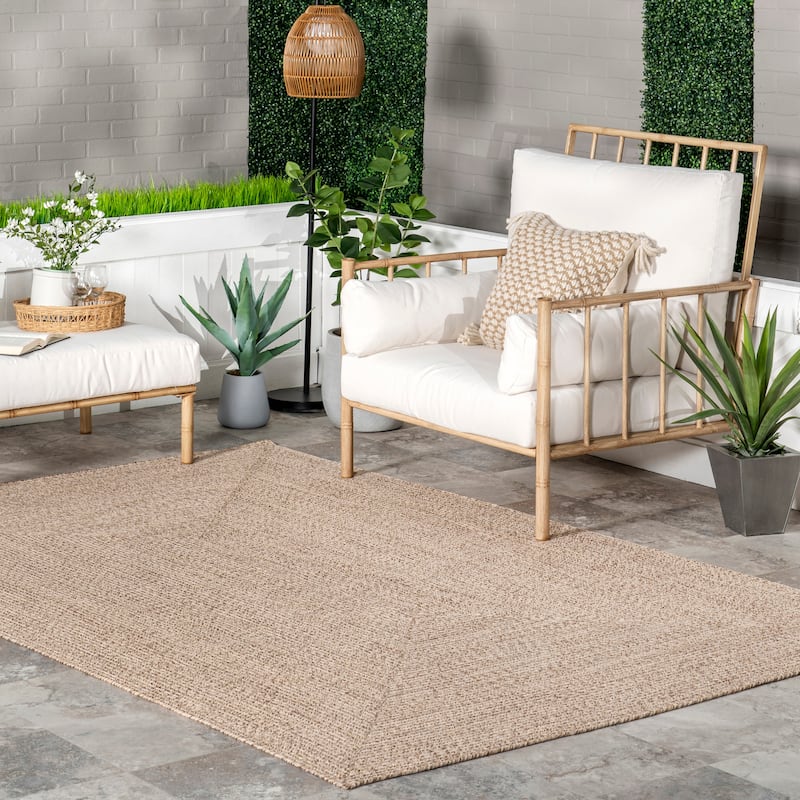 Nuloom Wynn Braided Indoor/Outdoor Area Rug - 8'6" x 11'6" - Tan