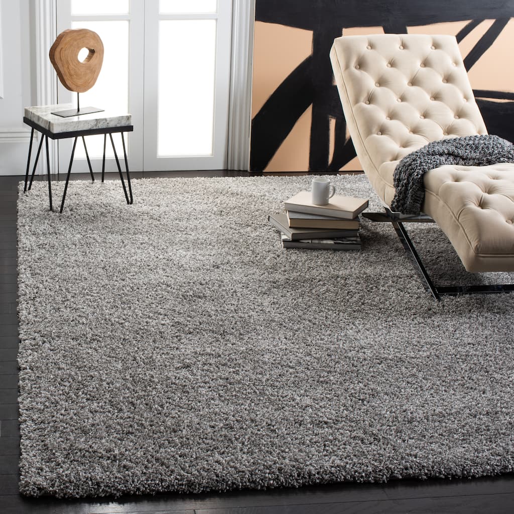 SAFAVIEH California Premium Shag Izat 2-inch Thick Area Rug - Silver - 5'3" Square