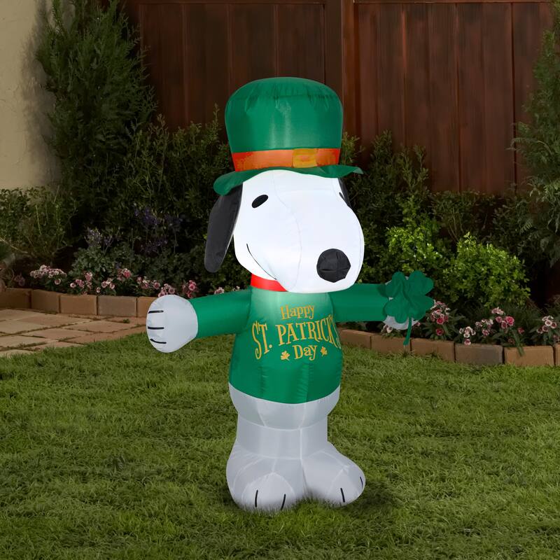 Gemmy Airblown Inflatable St. Patrick's Day Snoopy, 3.5 ft Tall, white - 42.13x17.72x25.59