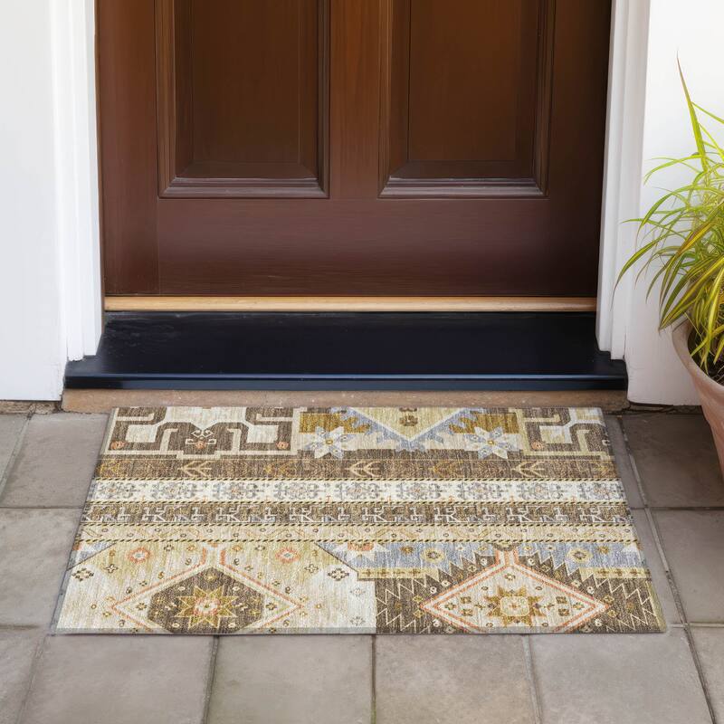 Machine Washable Indoor/ Outdoor Boho Tribal Chantille Rug - Brown - 1'8" x 2'6"