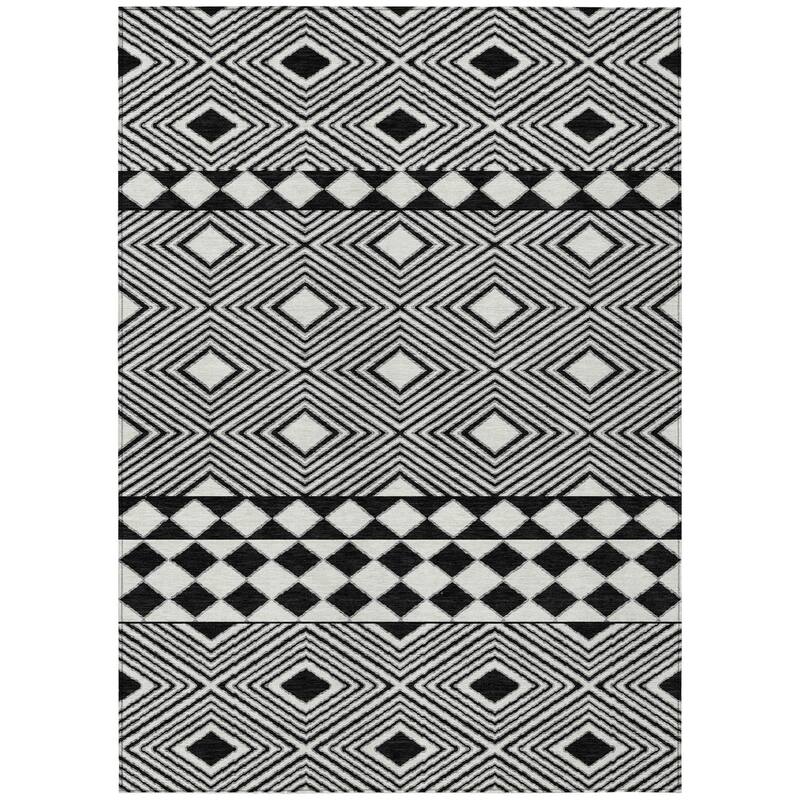HomeRoots Geometric Transitional Rectangle Outdoor Rug