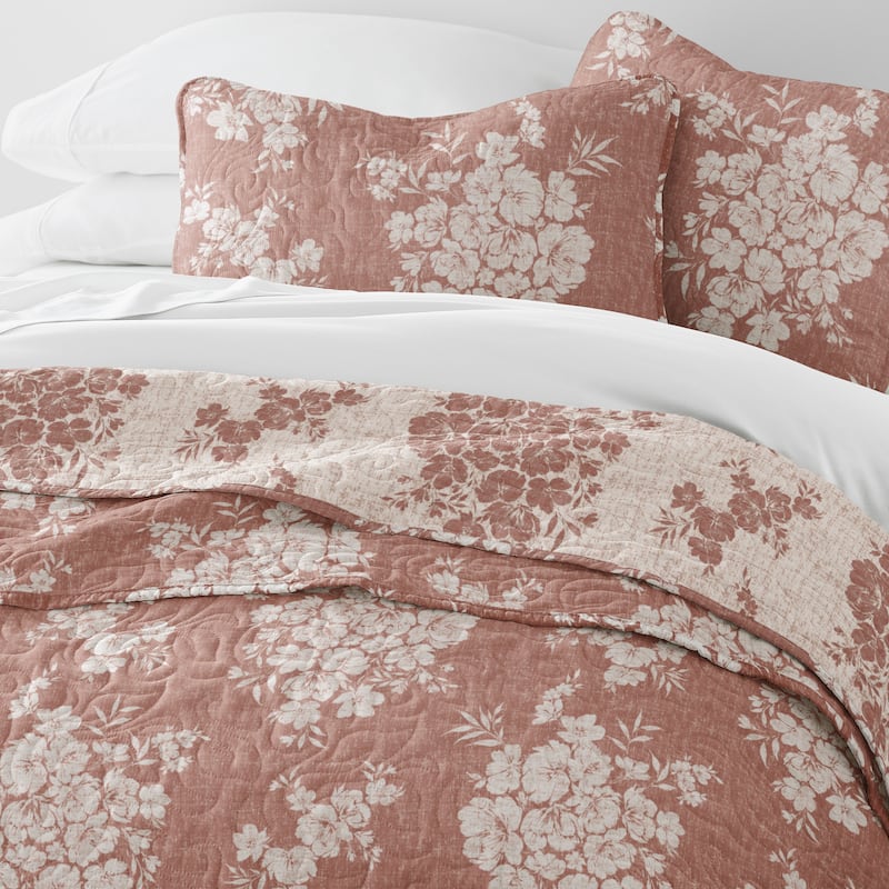 Becky Cameron All Season 3 Piece Distressed Bouquet Reversible Quilt Set - Terracotta - King