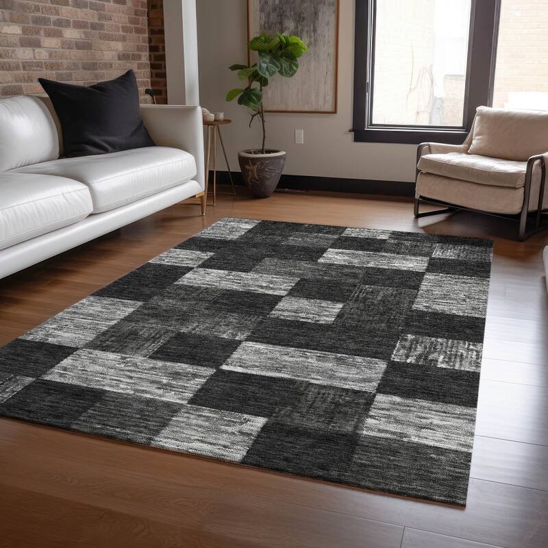 Machine Washable Indoor/ Outdoor Checker Chantille Rug - Black - 10' x 14'