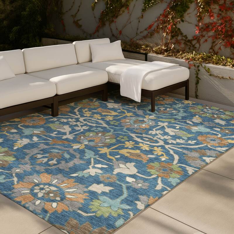 Machine Washable Indoor/ Outdoor Traditional Blanca Chantille Rug