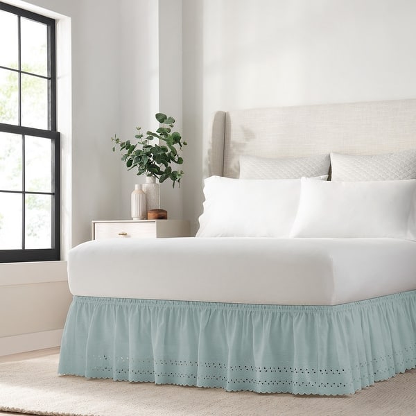 https://ak1.ostkcdn.com/images/products/is/images/direct/dc6feedb14359bf46d77b19d732eac32f9c10113/Copper-Grove-Falcata-Wrap-Around-Eyelet-Ruffled-Bed-Skirt.jpg?impolicy=medium