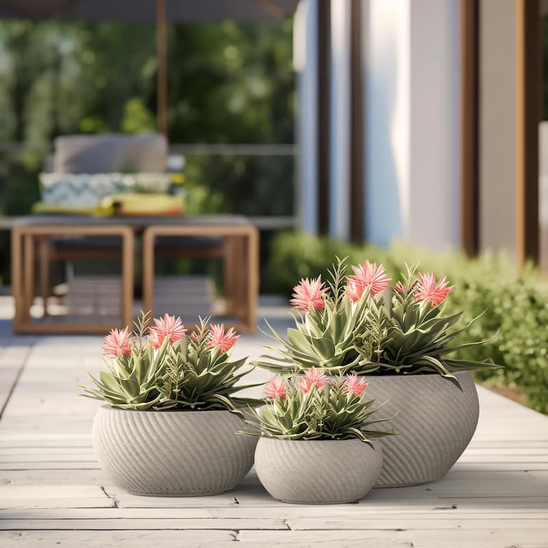 Textured Concrete Round Plant Pots / Large Indoor and Outdoor flower Planters