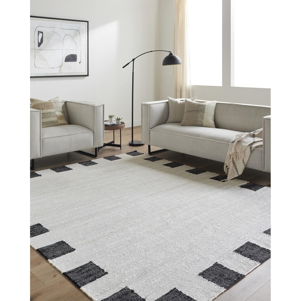 Davonte Traditional Border Jute Area Rug