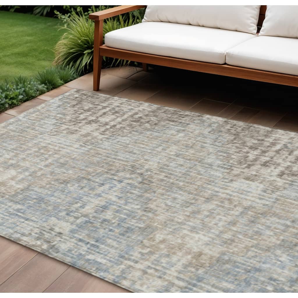 HomeRoots Geometric Transitional Rectangle Outdoor Rug