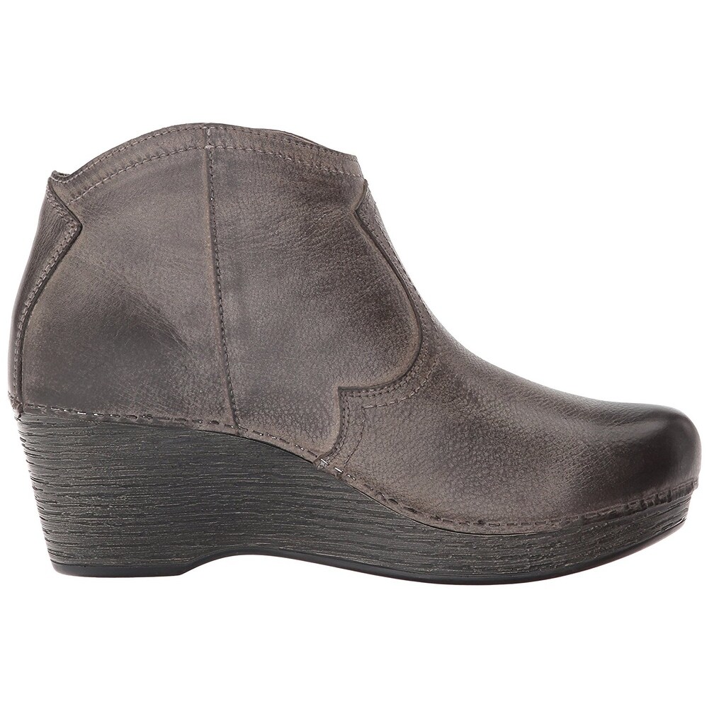 Dansko women's veronica ankle bootie 2025