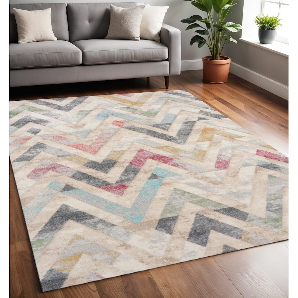 HomeRoots Chevron Modern Rectangle Area Rug - 5' X 8'