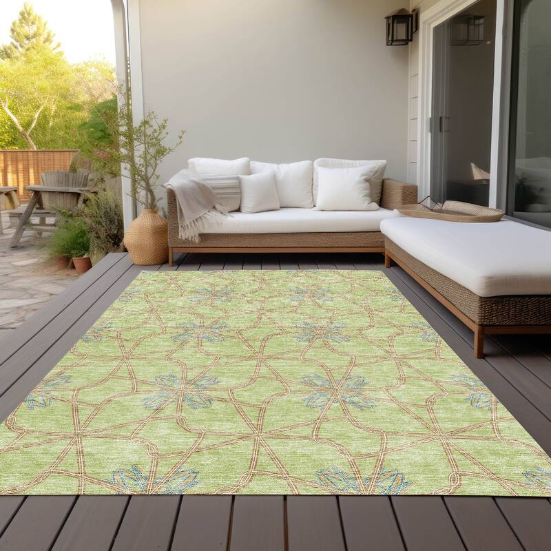 Machine Washable Indoor/ Outdoor Chantille Contempoary Whimsy Rug - Aloe - 2'6" x 3'10"