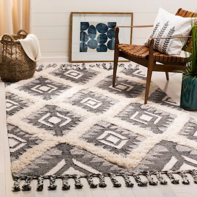 SAFAVIEH Hand-knotted Kenya Sacha Southwestern Tribal Wool Rug
