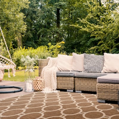 SAFAVIEH Courtyard Sweta Indoor/ Outdoor Waterproof Patio Backyard Rug