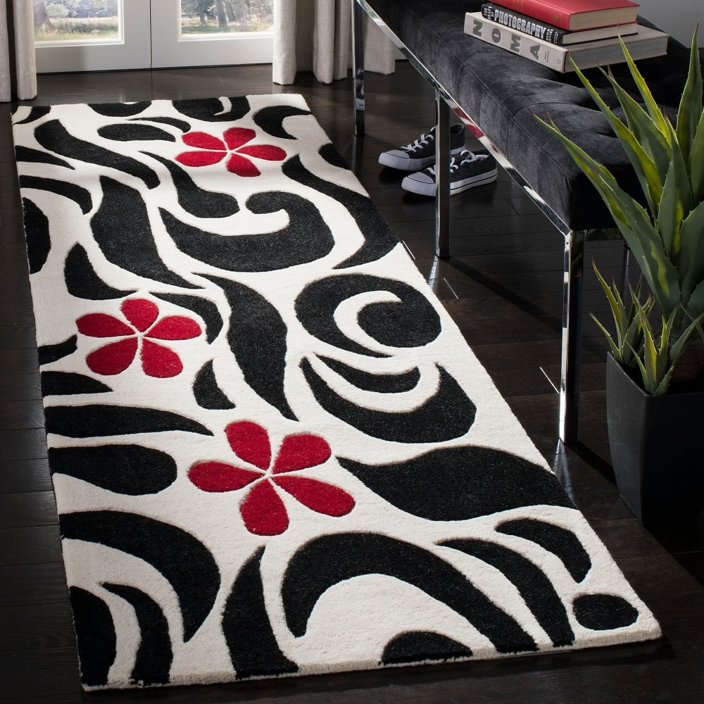 SAFAVIEH Handmade Soho Brittani Floral N.Z. Wool Rug