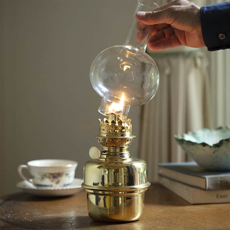 Kings County Tools 14.5-inch Tall Nautical Oil Lamp with Brass Captain’s Shade