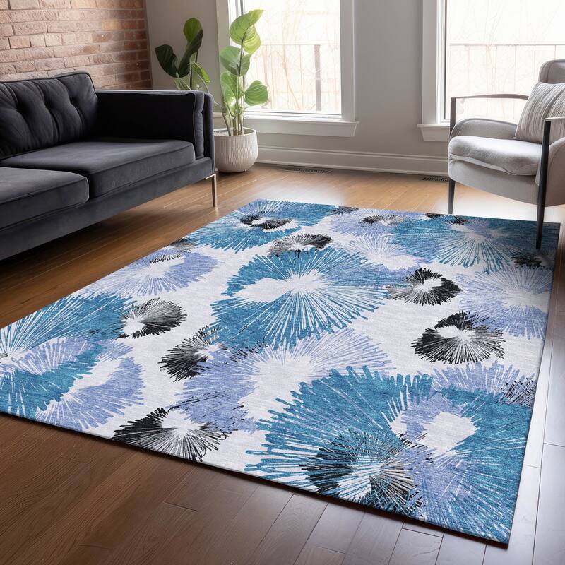 Machine Washable Indoor/Outdoor Modern Floral Chantille Rug