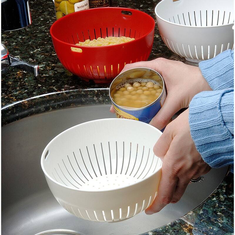 Hutzler 6.25-Inch Mini Colander / Food Strainer - Turquoise