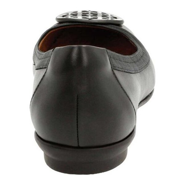 clarks women's candra blush flat