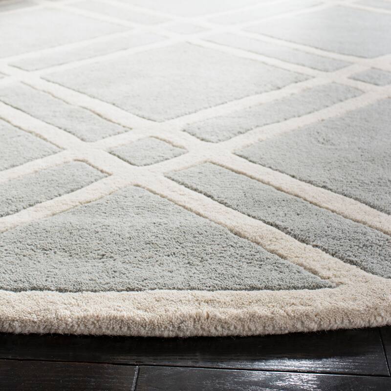 SAFAVIEH Handmade Chatham Geronda Modern Moroccan Wool Rug
