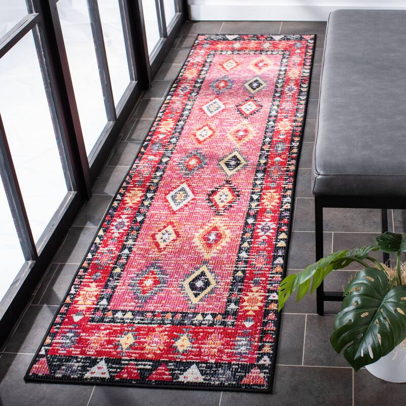 SAFAVIEH Montage Tiia Indoor/ Outdoor Waterproof Patio Backyard Rug - 2'3" x 8' Runner - Pink/Black