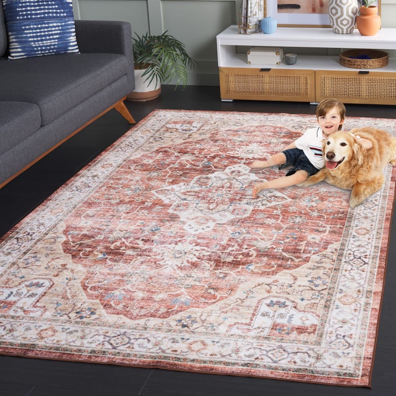 SAFAVIEH Santa Monica Letty Traditional Rug - 8' x 10' - Rust/Gold