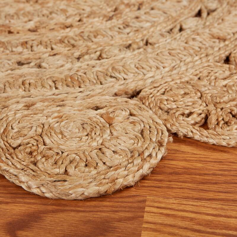 Sevita Bera Farmhouse Hand-Braided Jute Round Indoor Area Rug