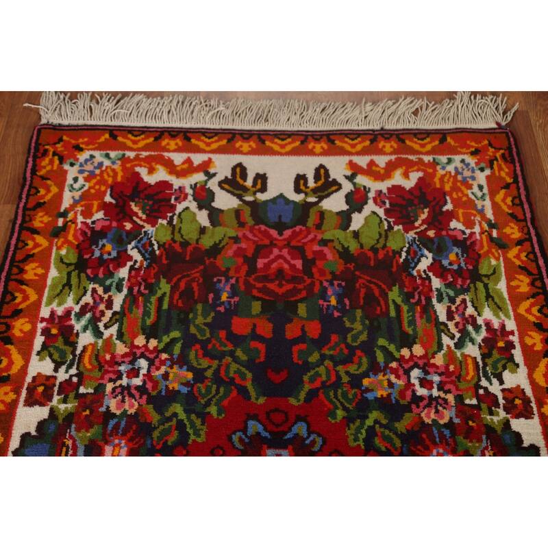 Hand Knotted Oriental 100% Wool Carpet Traditional Floral Beige & Ivories Bakhtiari Area Rug - 4' 11'' X 3' 5''
