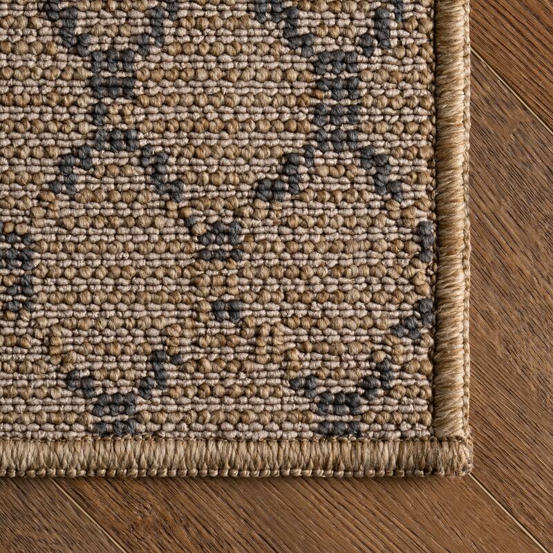 Nuloom Jorelia Contemporary Diamond Indoor/Outdoor Area Rug